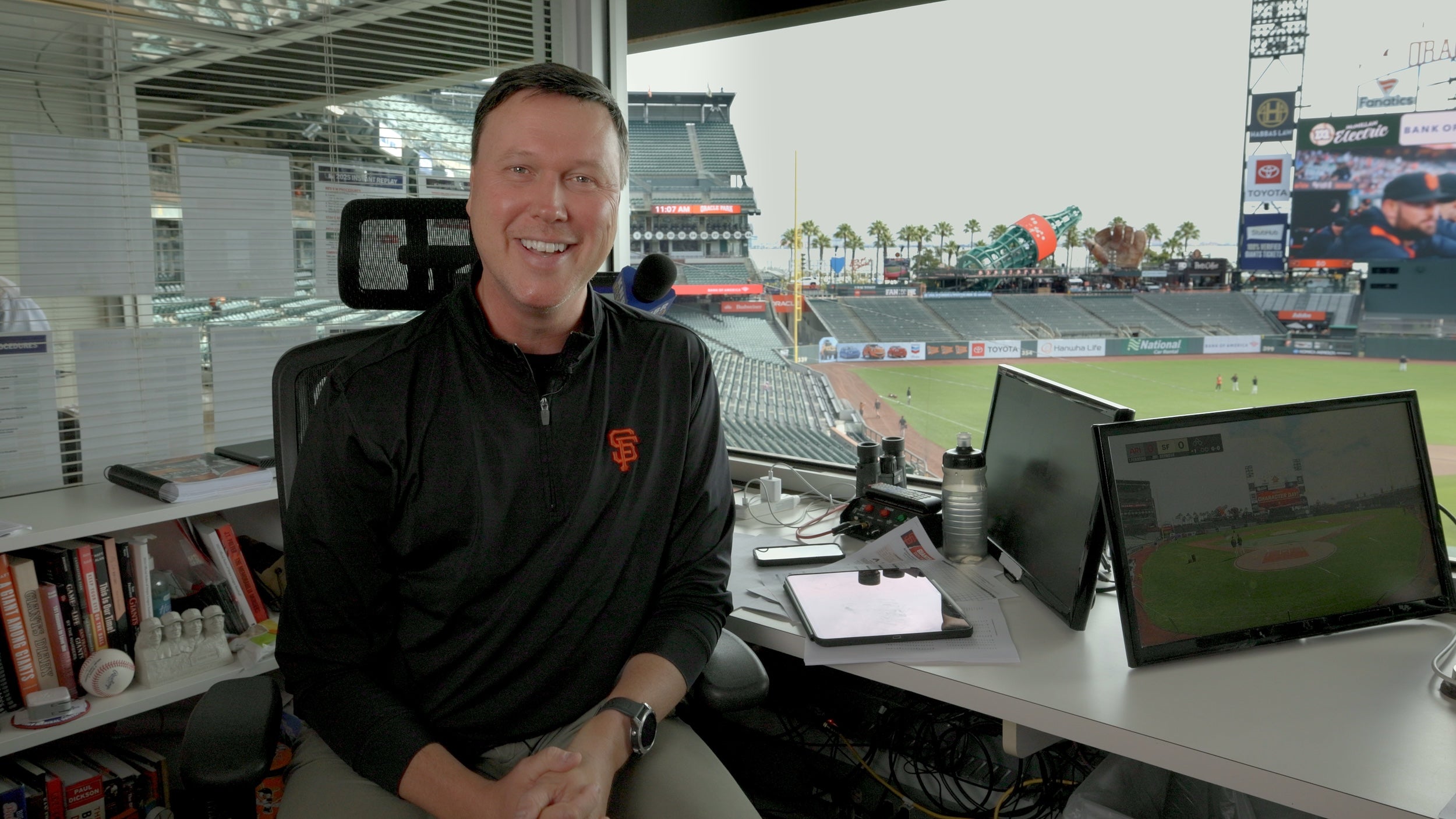 Giants Broadcaster Dave Flemming